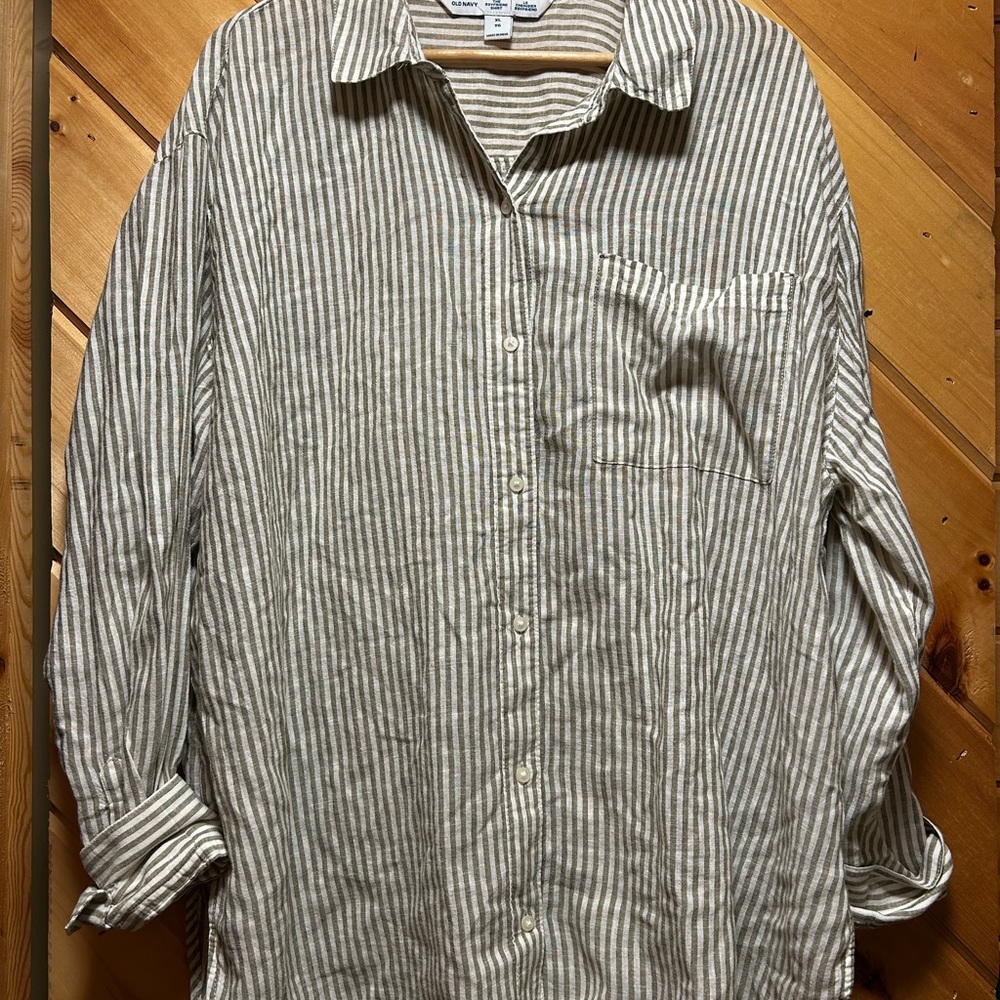 Old Navy Boyfriend Fit Button Down